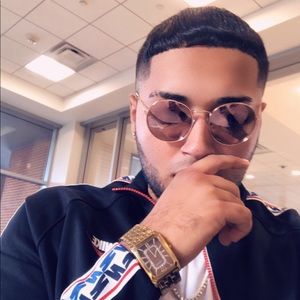 Meet your Posher, Josue